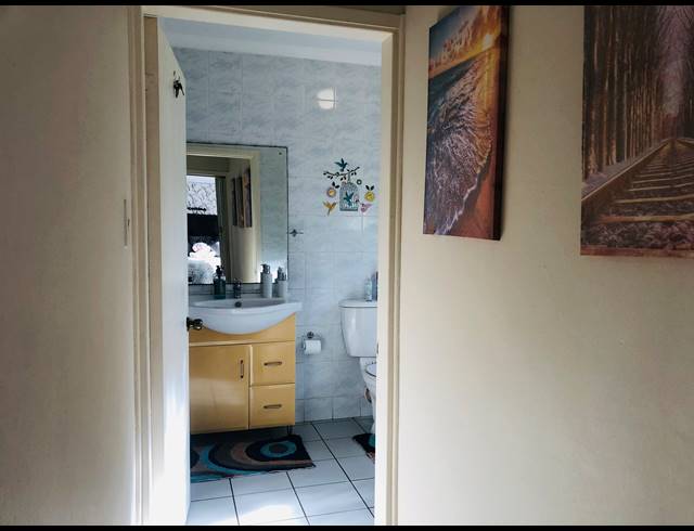 2 BEDROOM TOWNHOUSE FOR SALE IN UVONGO